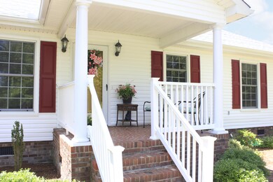 925 Darrell Dr, Greenville, NC 27834 - photo 3