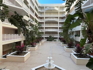 3730 Cadbury Cir unit 400, Venice, FL 34293 - photo 2