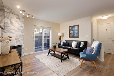 8104 Elk Lane