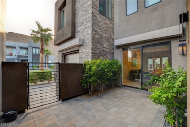 4056 Desert Trace Ct, Las Vegas, NV 89129 - photo 4