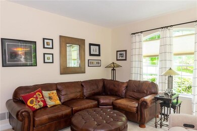 2337 Hollow View Dr, Easton, PA 18040 - photo 2