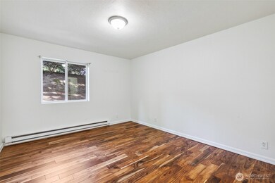 10410 NE 32nd Place unit D103, Bellevue, WA 98004 - photo 3