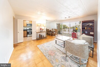 2646 Redcoat Dr unit 107, Alexandria, VA 22303 - photo 3