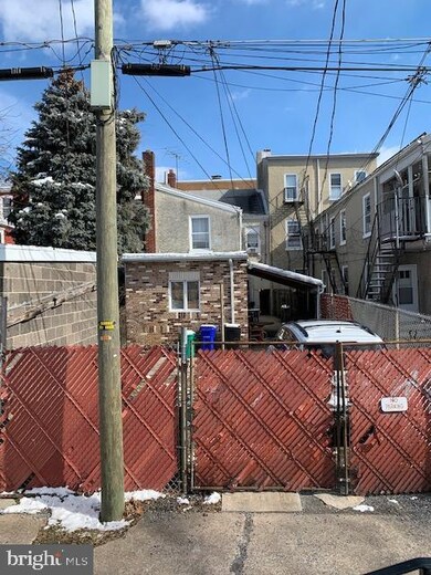 218 S 3rd St, Reading, PA 19602 - photo 2