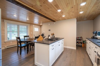 201 Strickland Loop-21