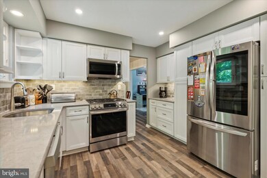 1804 Dutchmans Cir, Harleysville, PA 19438 - photo 5