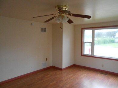 1240 Navajo Dr, Carpentersville, IL 60110 - photo 2