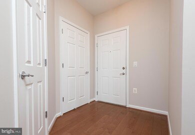 3830 Lightfoot St unit 429, Chantilly, VA 20151 - photo 4