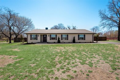 8916 Kirk Ln, North Richland Hills, TX 76182 - photo 3