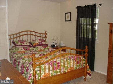 5615 Selford Rd, Halethorpe, MD 21227 - photo 4