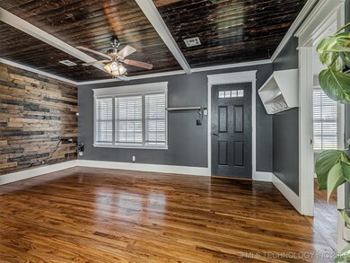 1206 N Sioux Ave, Claremore, OK 74017 - photo 5