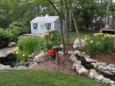 264 Hill And Plain Rd, Falmouth, MA 02540 - photo 4