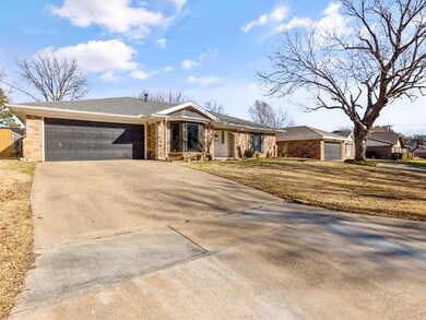 408 Mountainview Dr, Hurst, TX 76054 - photo 2