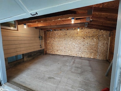 Shop/storage at the end of the carport