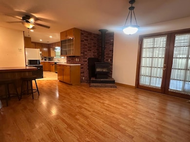 38867 Ca-299 None, Willow Creek, CA 95573 - photo 5