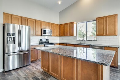 2220 E Iris Dr, Chandler, AZ 85286 - photo 2