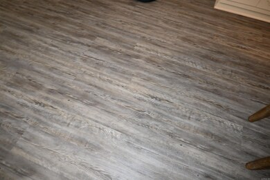 602 W 11th St, Stuttgart, AR 72160 - photo 4