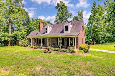 3001 Younts Ln, Greensboro, NC 27406 - photo 2