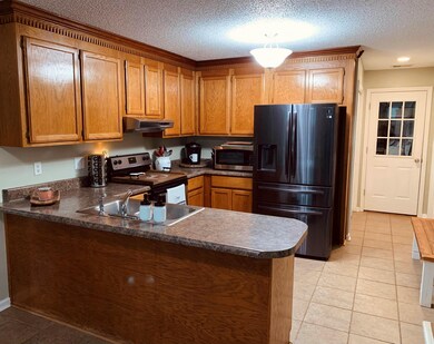 200 Sleepy Ln, Warner Robins, GA 31088 - photo 4