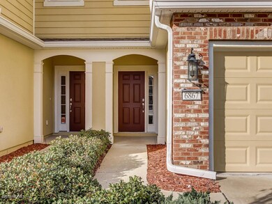 6867 Roundleaf Dr Jacksonville-005-41-Fr