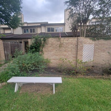 Front view privacy patio, Azaleas  & Ivy