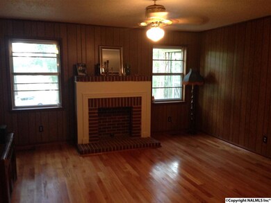 301 Brown Ave, Rainbow City, AL 35906 - photo 5