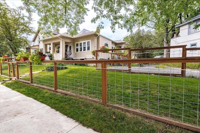 1417 E 10th St, Duluth, MN 55805 - photo 2