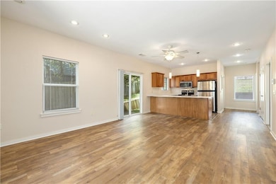 322 E Huntsville Rd unit A, Fayetteville, AR 72701 - photo 2