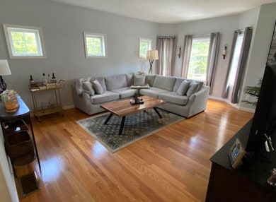 81 N High St unit 20, Derry, NH 03038 - photo 5