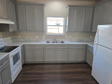 9920 Dipping Brook St, Houston, TX 77076 - photo 4