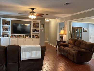 157 Spring Creek Dr, Pineville, LA 71360 - photo 2