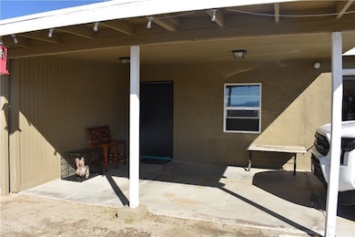 20511 Memory Ln, Apple Valley, CA 92308 - photo 3