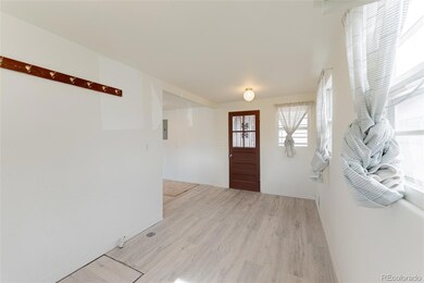 1096 Florence St, Aurora, CO 80010 - photo 7