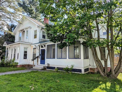 44 Walnut St, Claremont, NH 03743 - photo 2