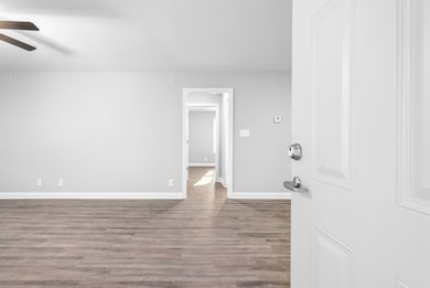 2824 Highway 41a S unit 8, Clarksville, TN 37043 - photo 3