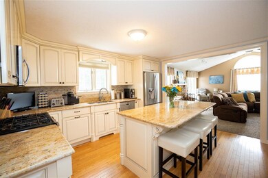 126 Fleming St, Manchester, NH 03104 - photo 3