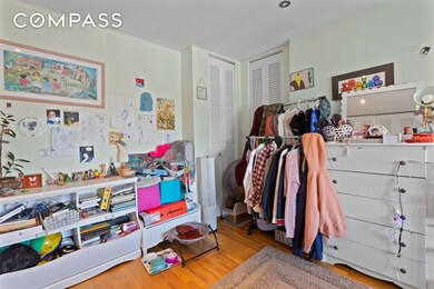 The Thornton Place unit 6A, Forest Hills, NY 11375 - photo 5