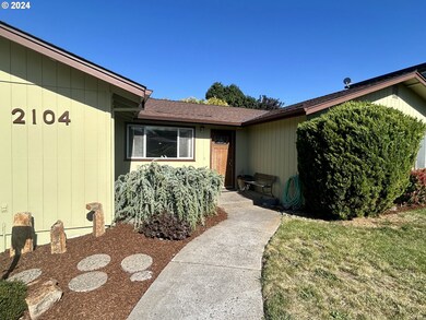 2104 Lewis St, the Dalles, OR 97058 - photo 4