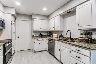 3809 Fox Hollow Dr, Bedford, TX 76021 - photo 6