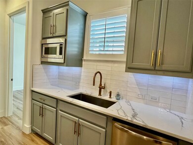 5808 Mccommas Blvd unit A105, Dallas, TX 75206 - photo 6