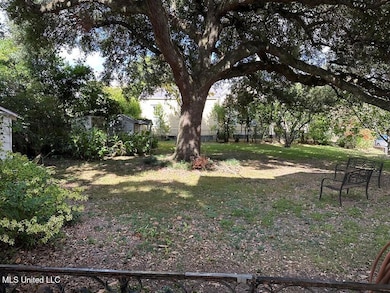 621 Washington St, Natchez, MS 39120 - photo 7