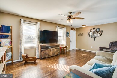 11211 Wolfe Ct, Bealeton, VA 22712 - photo 6