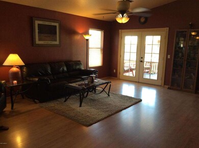 2602 E Beverly Rd Greatroom 1
