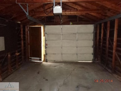 1028 E Hazel St, Lansing, MI 48912 - photo 4