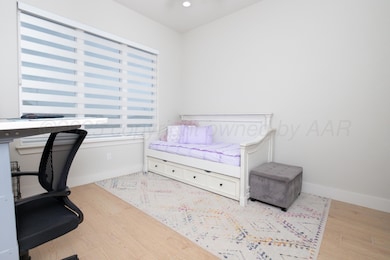 Office/ 6th Bedroom