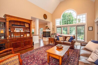 782 Waldens Pond Rd, Albany, NY 12203 - photo 7