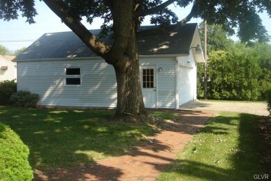 1923 E Highland St, Allentown, PA 18109 - photo 3