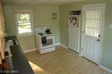 121 Stonewall Rd, Catonsville, MD 21228 - photo 4