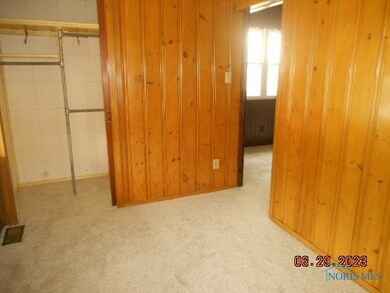 5242 Cowan St, Toledo, OH 43613 - photo 6