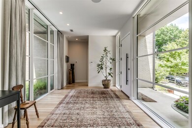 3915 Frontier Ln, Dallas, TX 75214 - photo 5